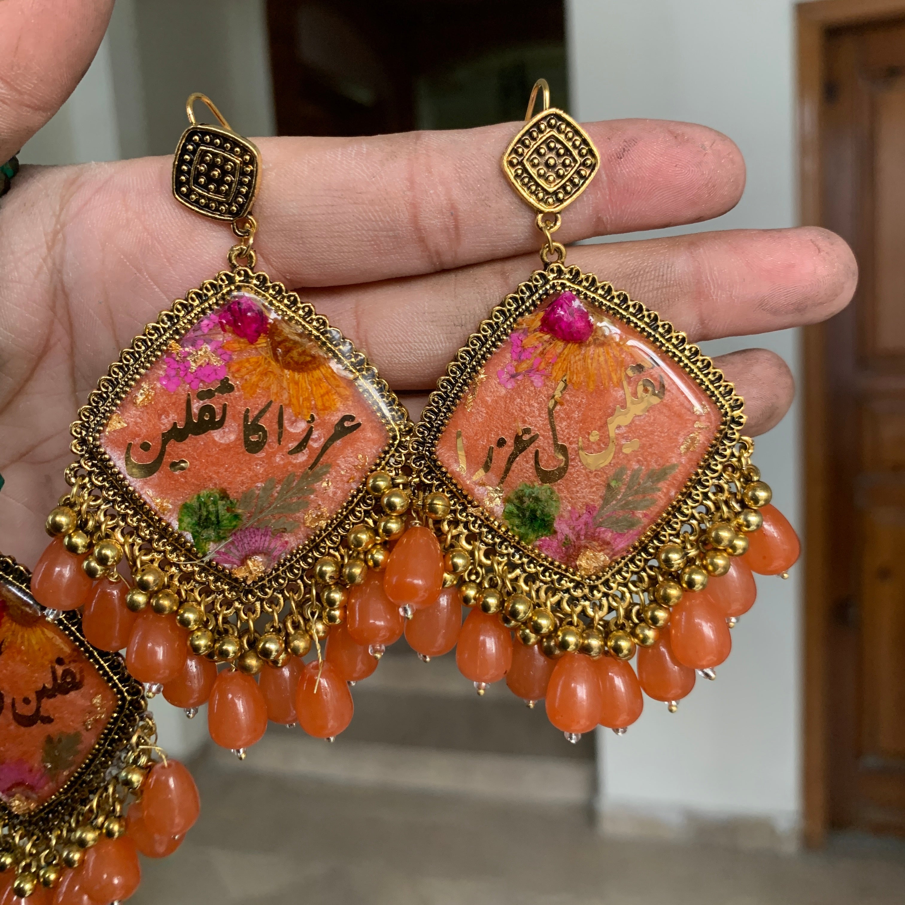 Mehndi Resin Jhumkay